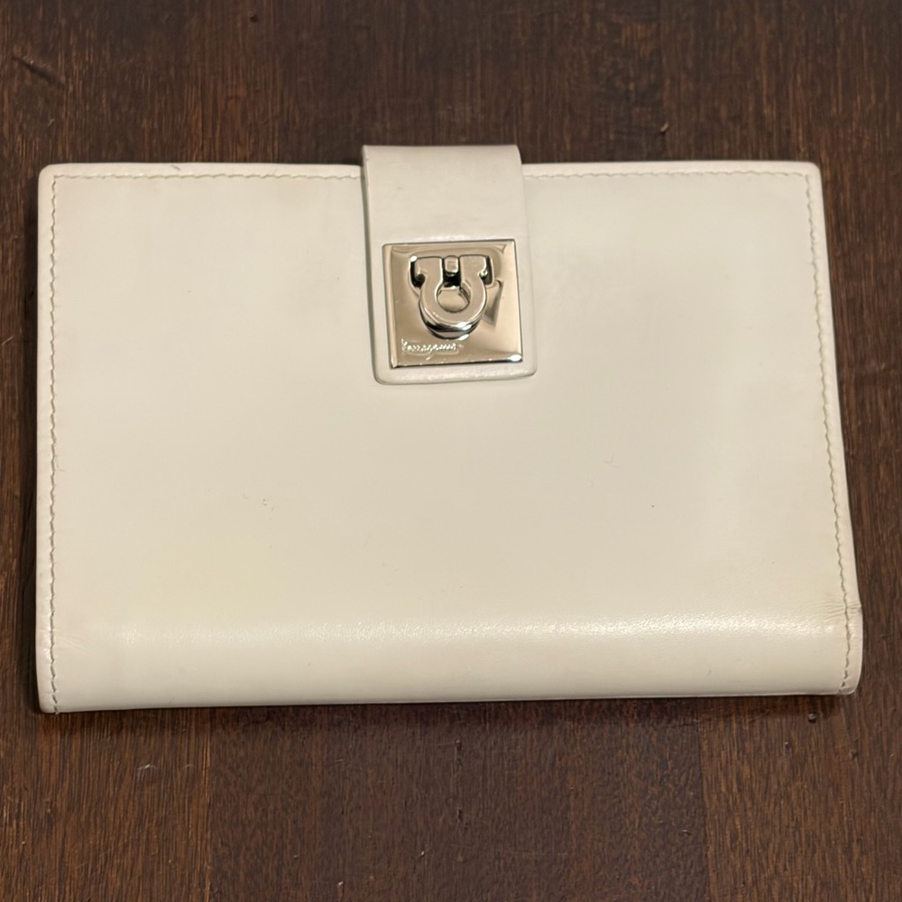 Salvatore Ferragamo White Leather Compact Square Bifold Wallet